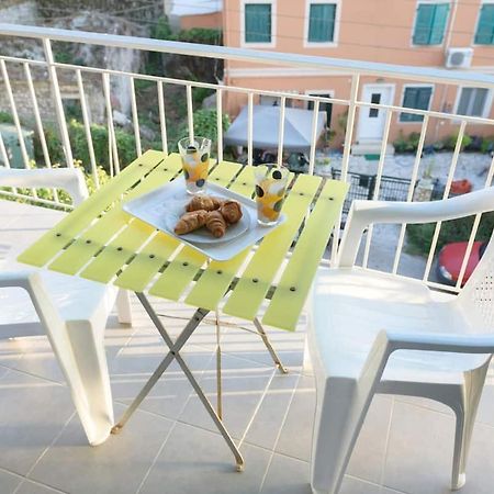Bright Newly Renovated Apt Near Beach & Center+Ac Anemomylos Екстериор снимка