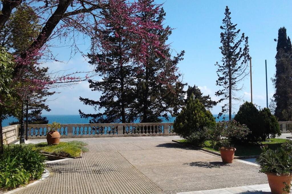Bright Newly Renovated Apt Near Beach & Center+Ac Anemomylos Екстериор снимка