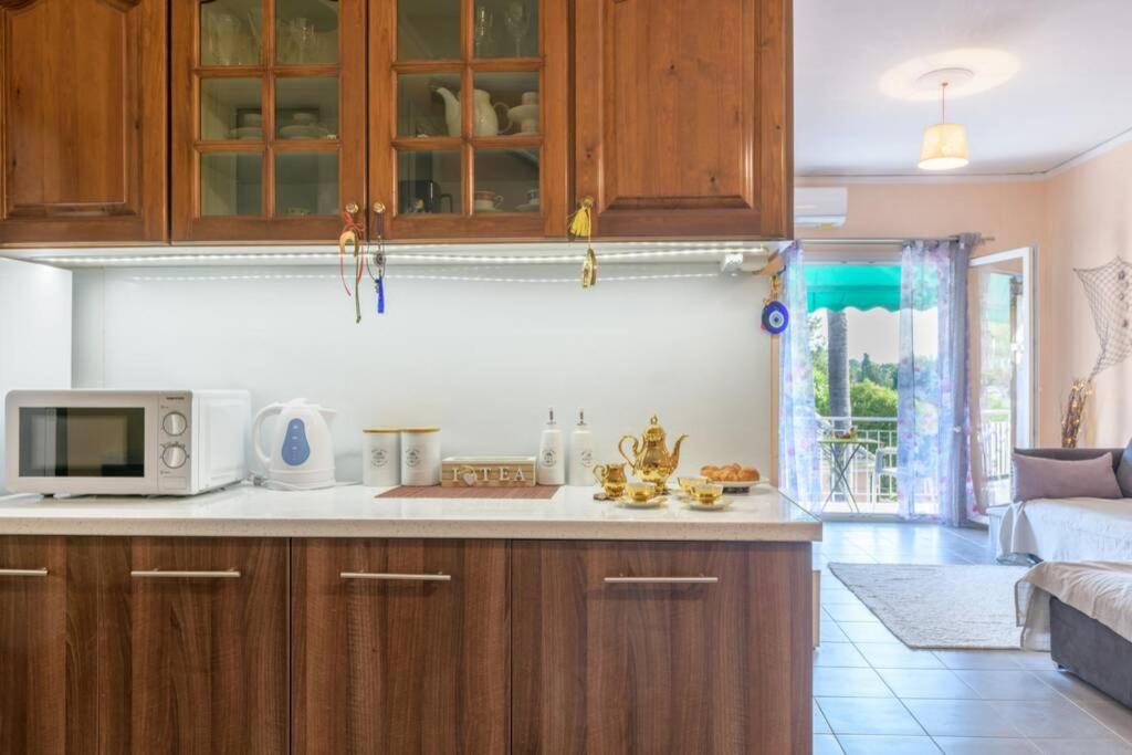 Bright Newly Renovated Apt Near Beach & Center+Ac Anemomylos Екстериор снимка